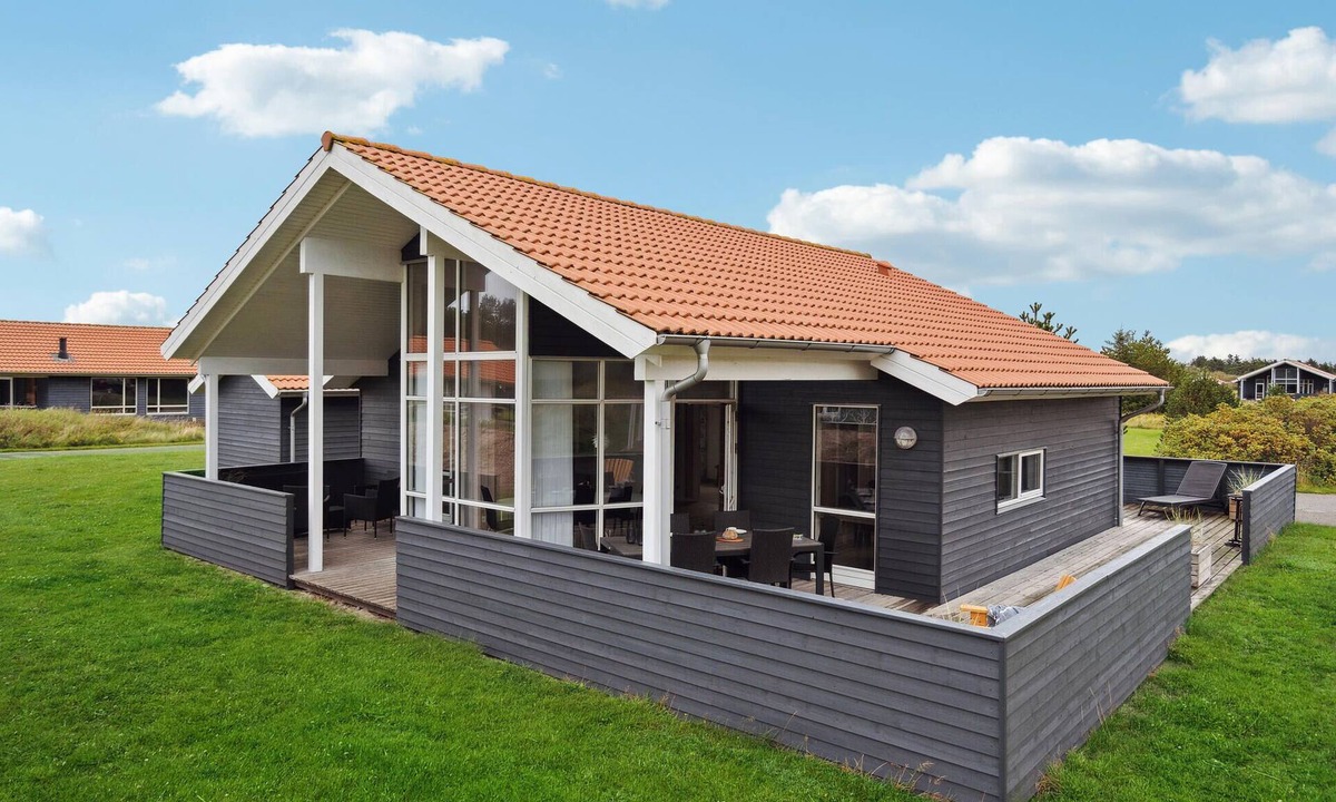 Nørre Fjand House | Lovely home in Ulfborg with WiFi