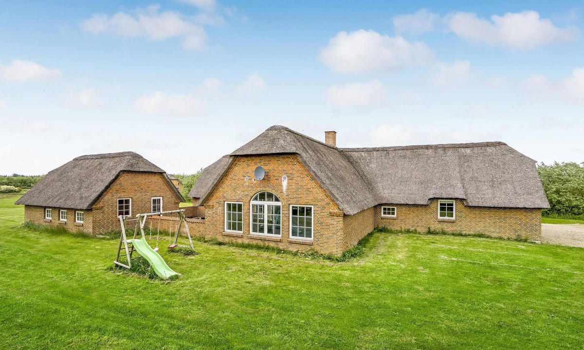 Vedersø Klit House | Lovely home in Ulfborg with sauna