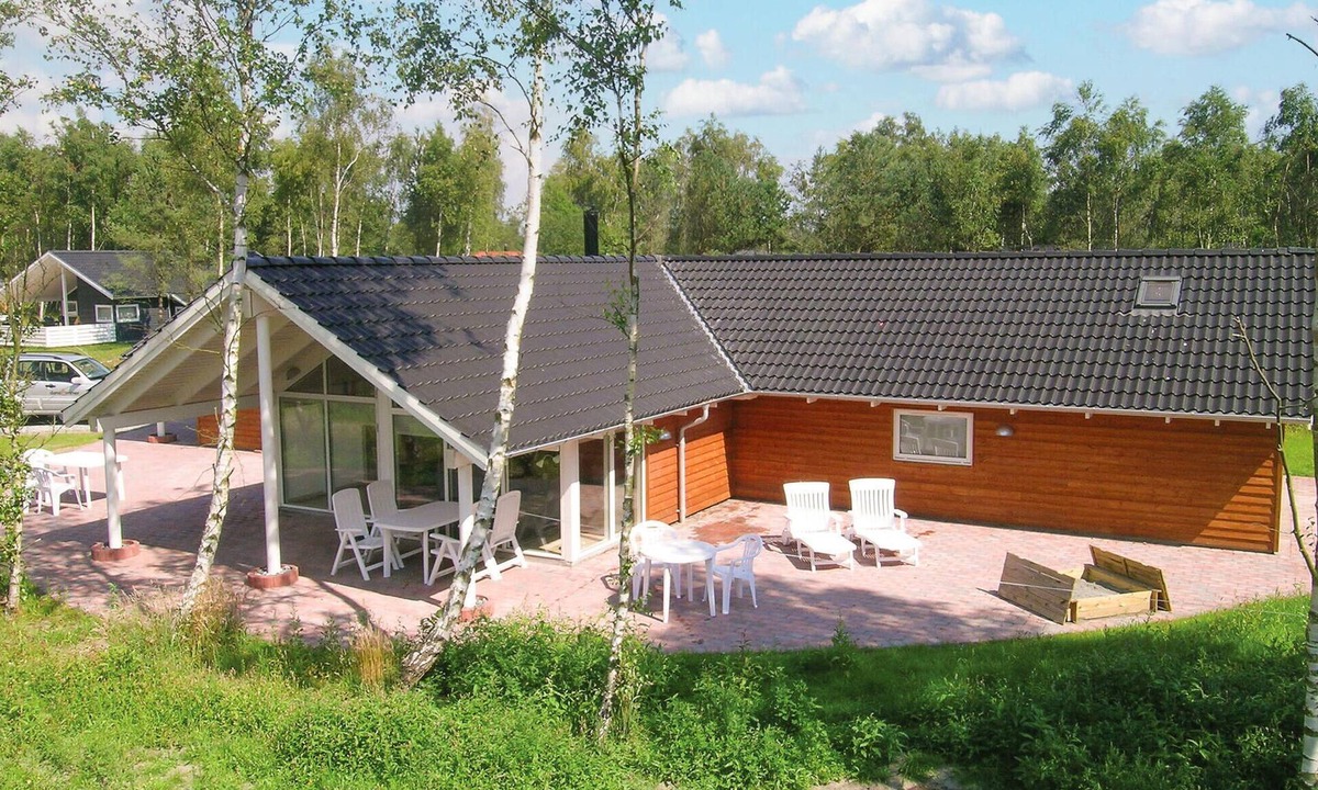 Marielyst House | Lovely home in Væggerløse with sauna