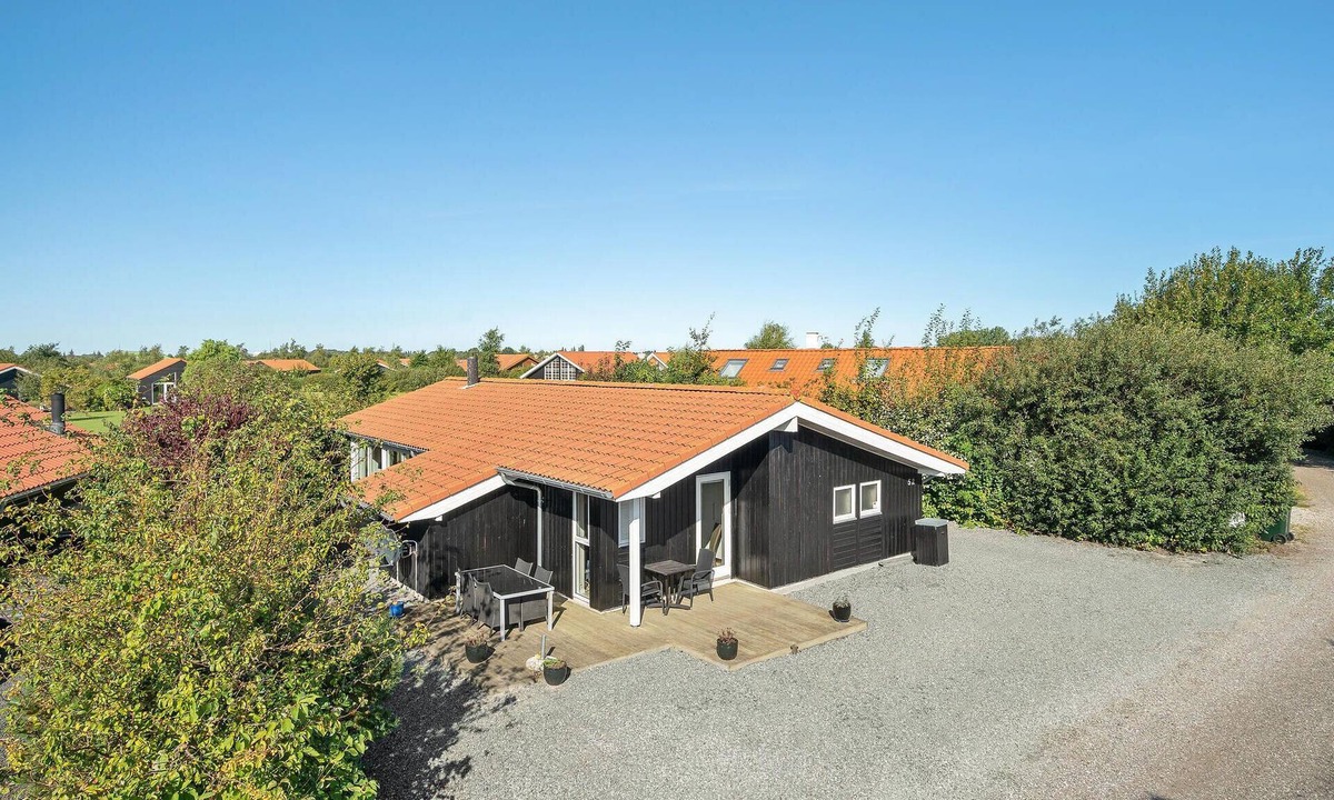 Marielyst House | Lovely home in Væggerløse with sauna