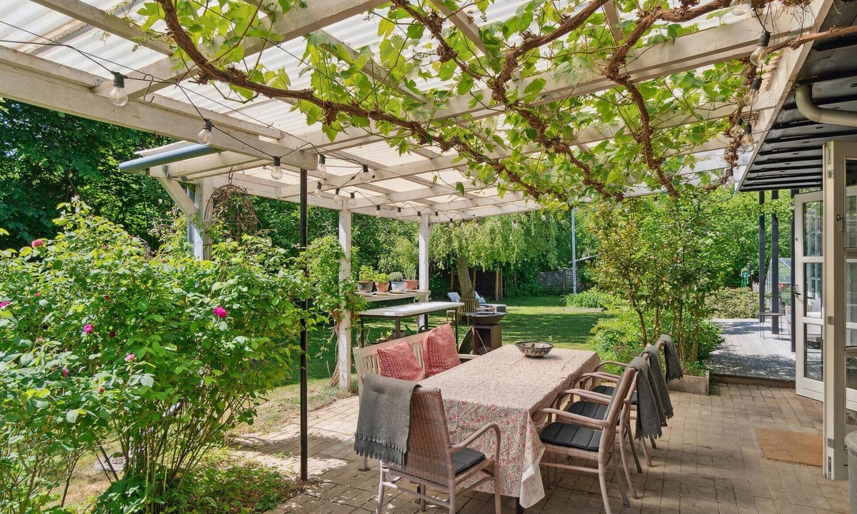 Udsholt House | Lovely home in Vejby with WiFi