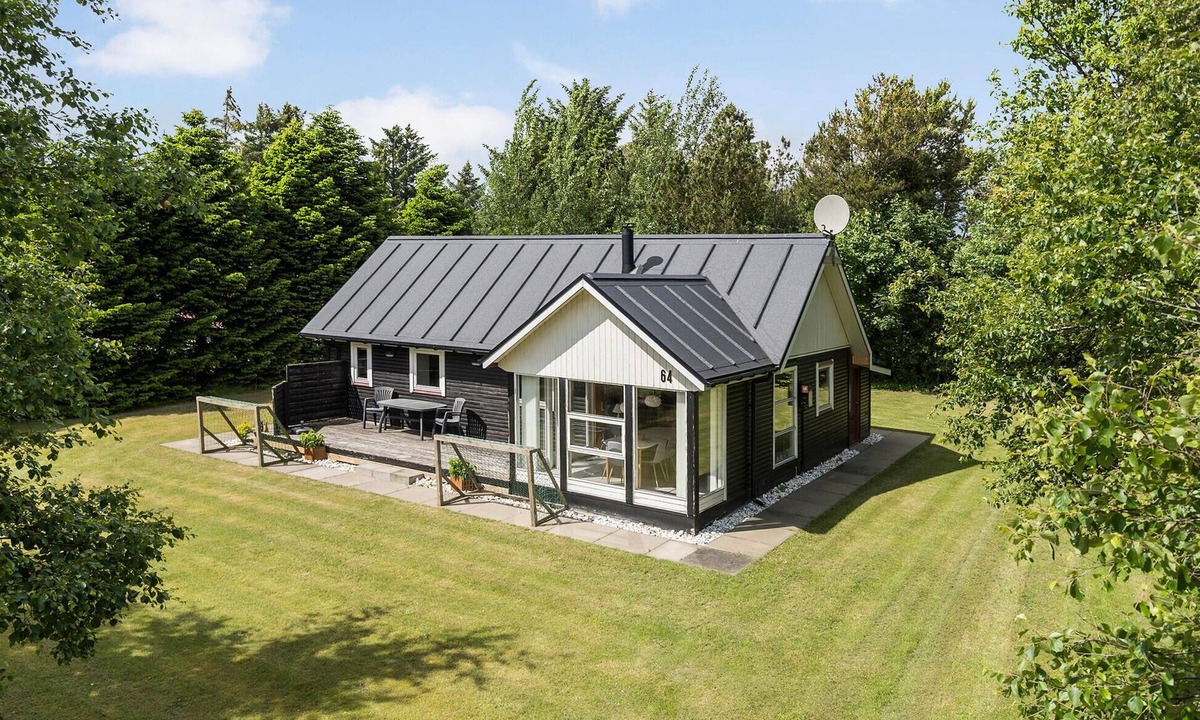 Thorsminde House | Lovely home in Vemb with WiFi