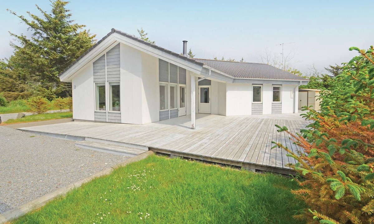 Agger House | Lovely home in Vestervig with sauna