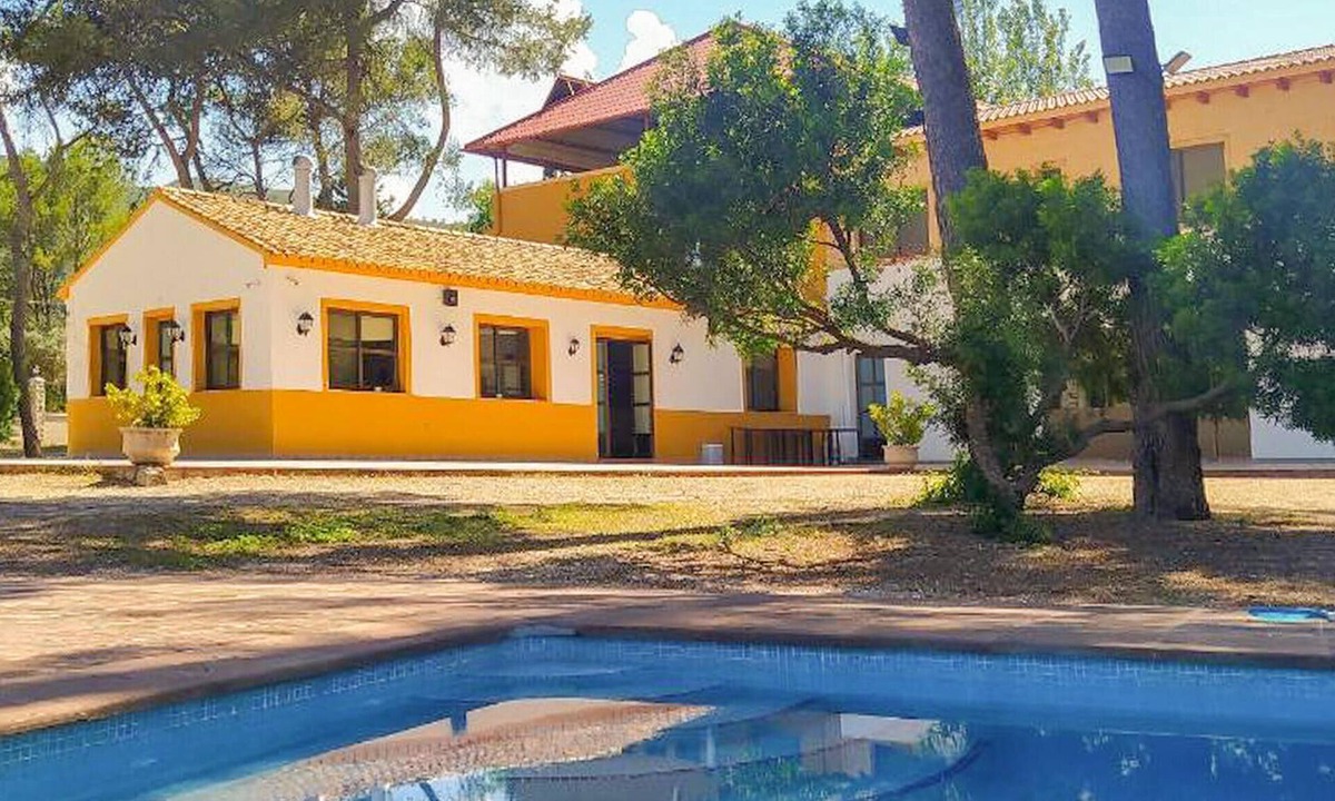 Villalonga House | Lovely home in Vilallonga