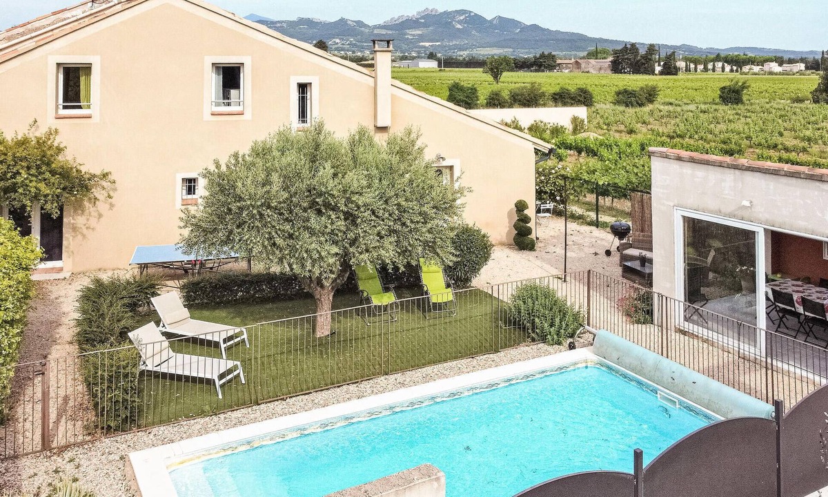 Violes House | Lovely home in Violès