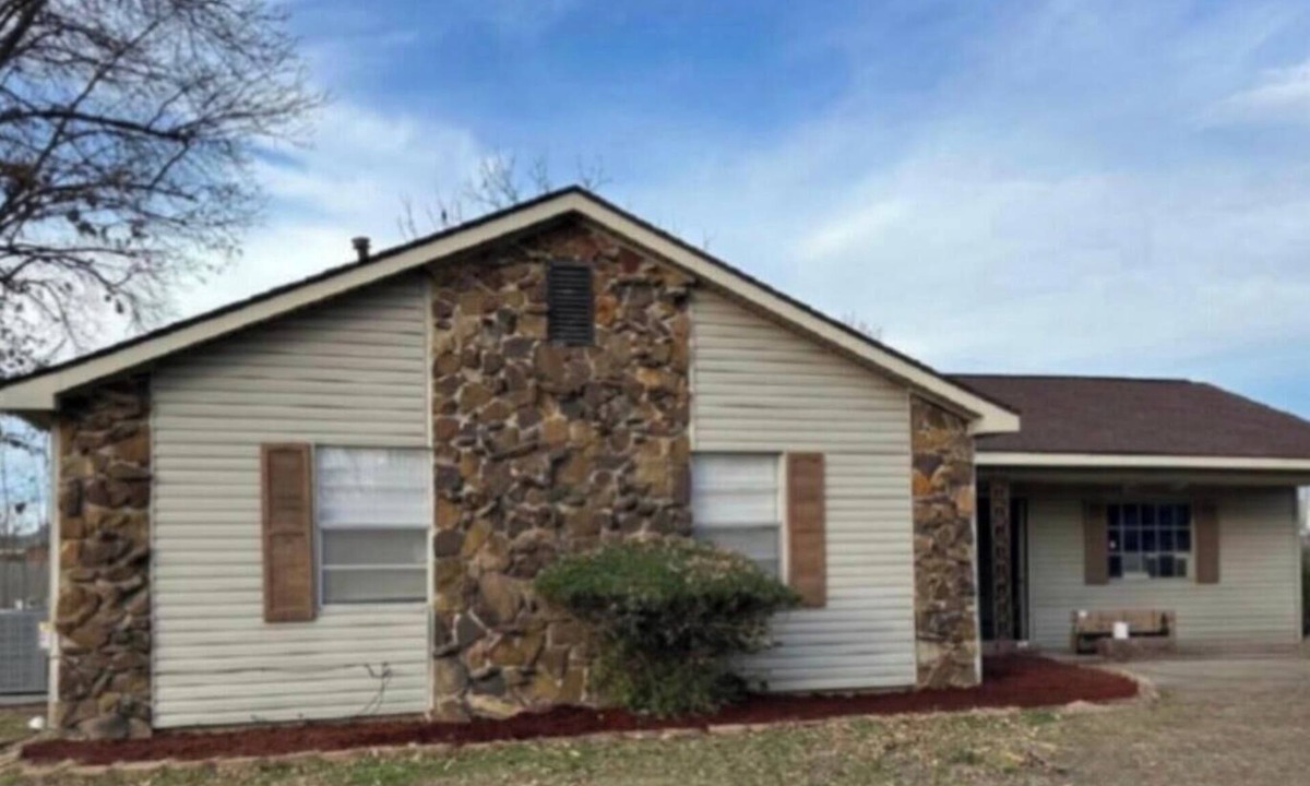 Blytheville House | Lovely house with cool AC in charming Blytheville