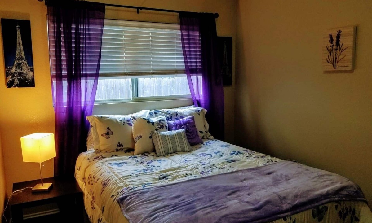 Converse House | Lovely Lake home near downtown riverwalk