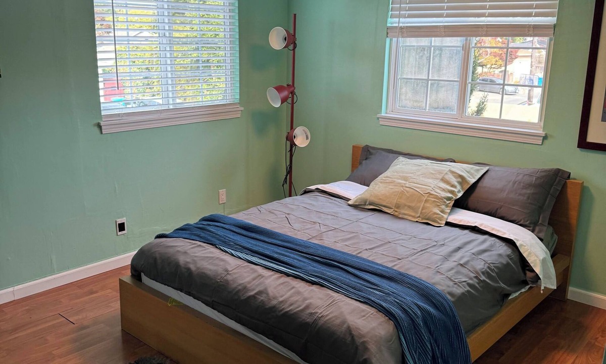 East Palo Alto House | Lovely large bedroom in East Palo Alto midst of SiliconValley, close to Stanford