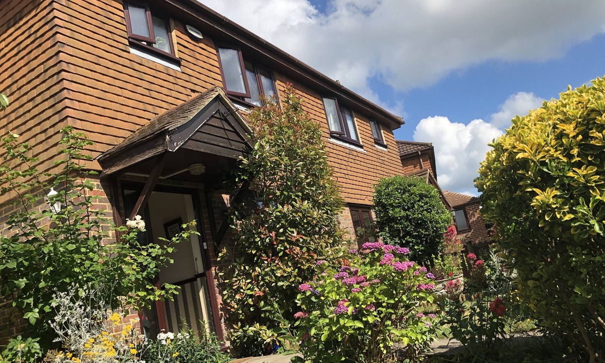 Swanley House | Lovely large house in town