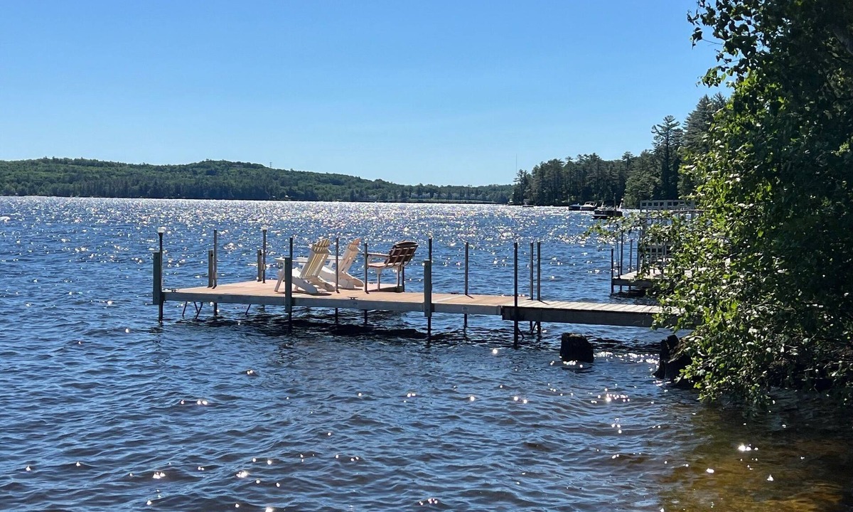 Naples Cottage | Lovely Long Lake Cottage