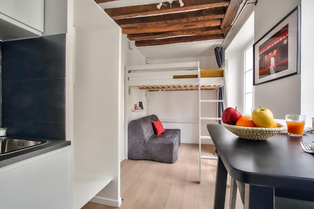 Quartier de la Porte-Saint-Denis Apartment | Lovely Mezzanine Studio in the Heart of Paris 3M