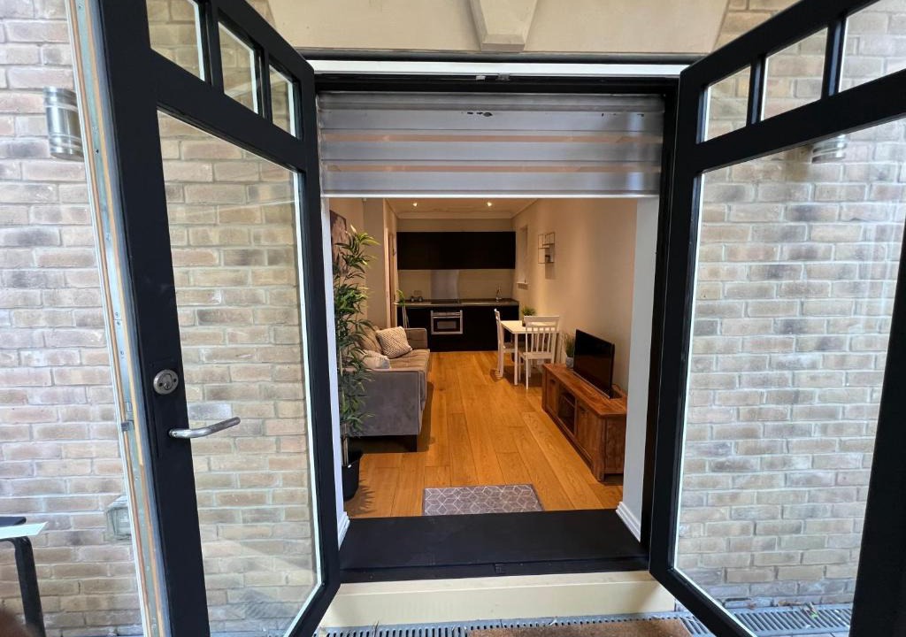 Hendon Apartment | Lovely modern 1 bedroom apartment