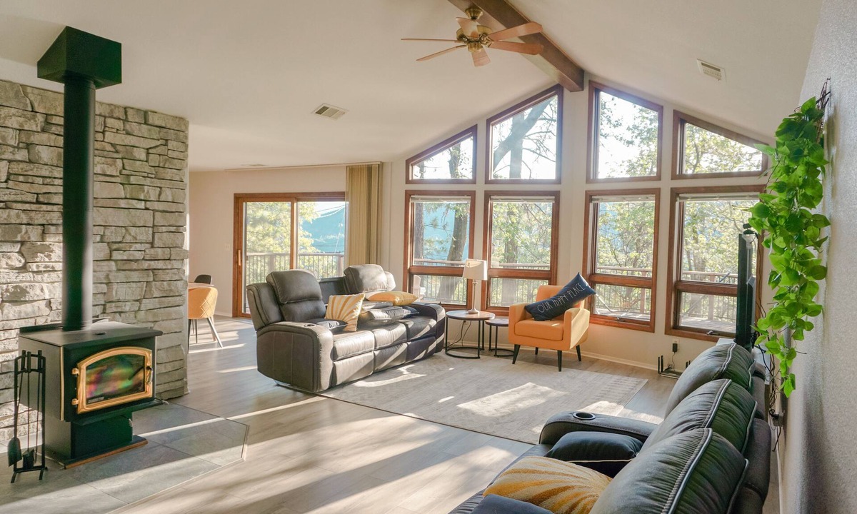 O'Brien Cabin | Lovely mountain home w/large deck and forest view