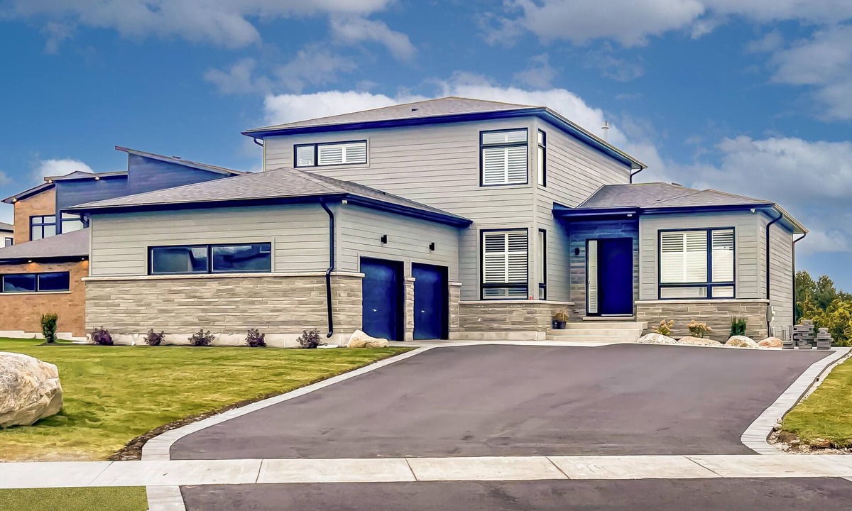 The Blue Mountains House | Lovely new 4 bed 4 bath Home in Lora Bay