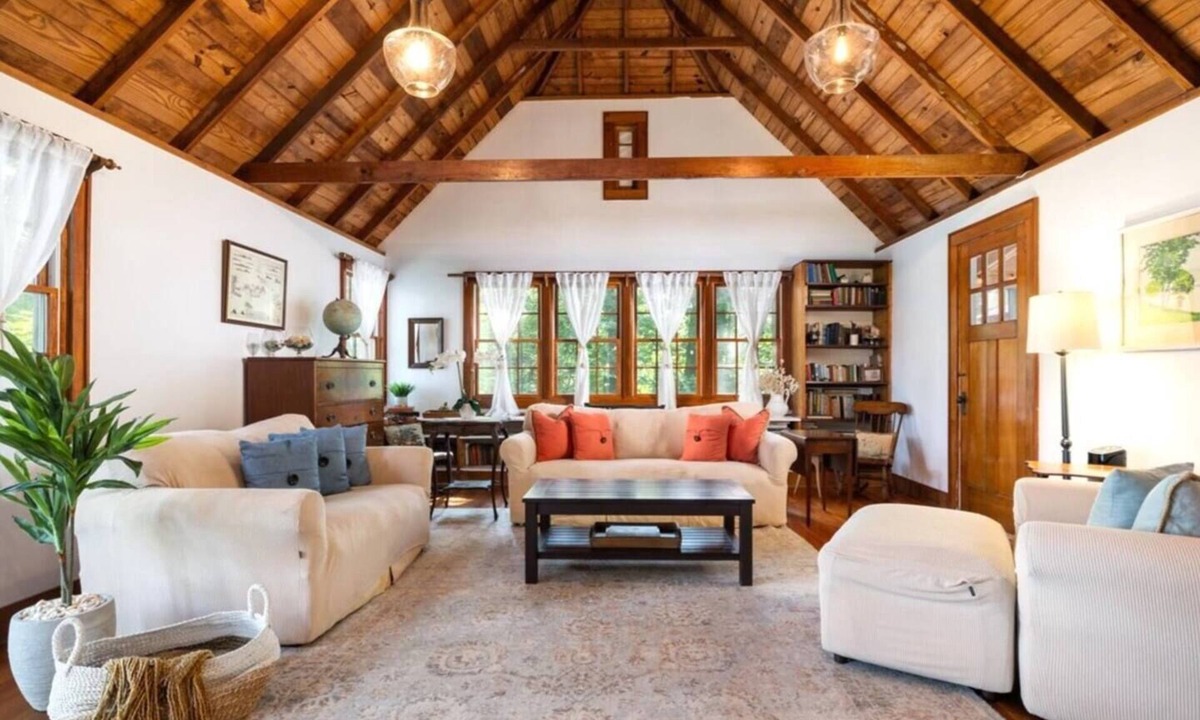 Laurel Cottage | Lovely North Fork Beach Cottage (2 BR/2 bath)!