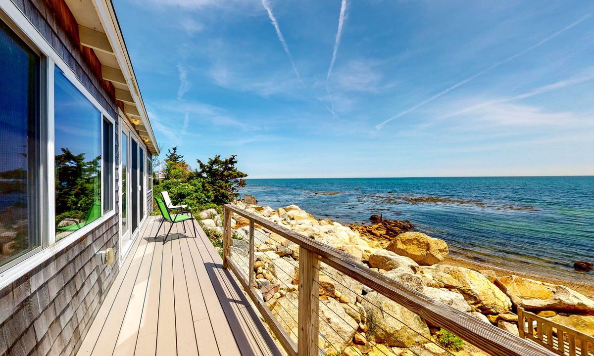 Ellisville Cottage | Lovely oceanfront cottage with deck, grill, & panoramic views
