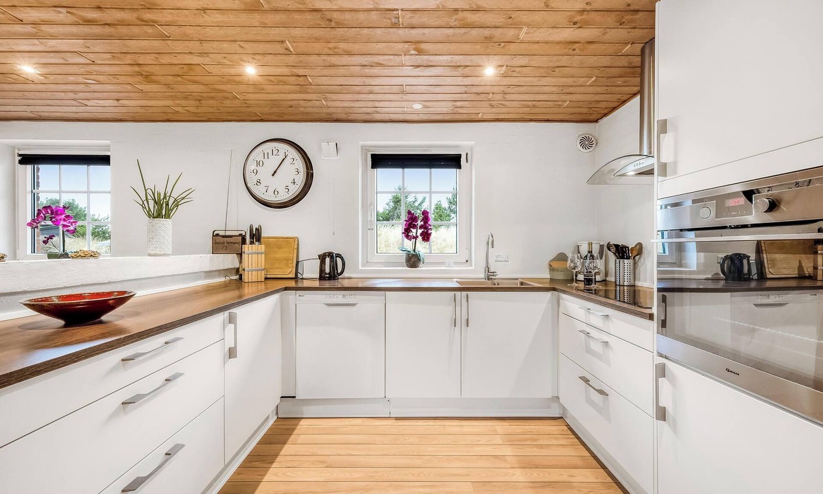Klegod Cottage | Lovely pool house on a lovely secluded plot by Søndervig - 1017