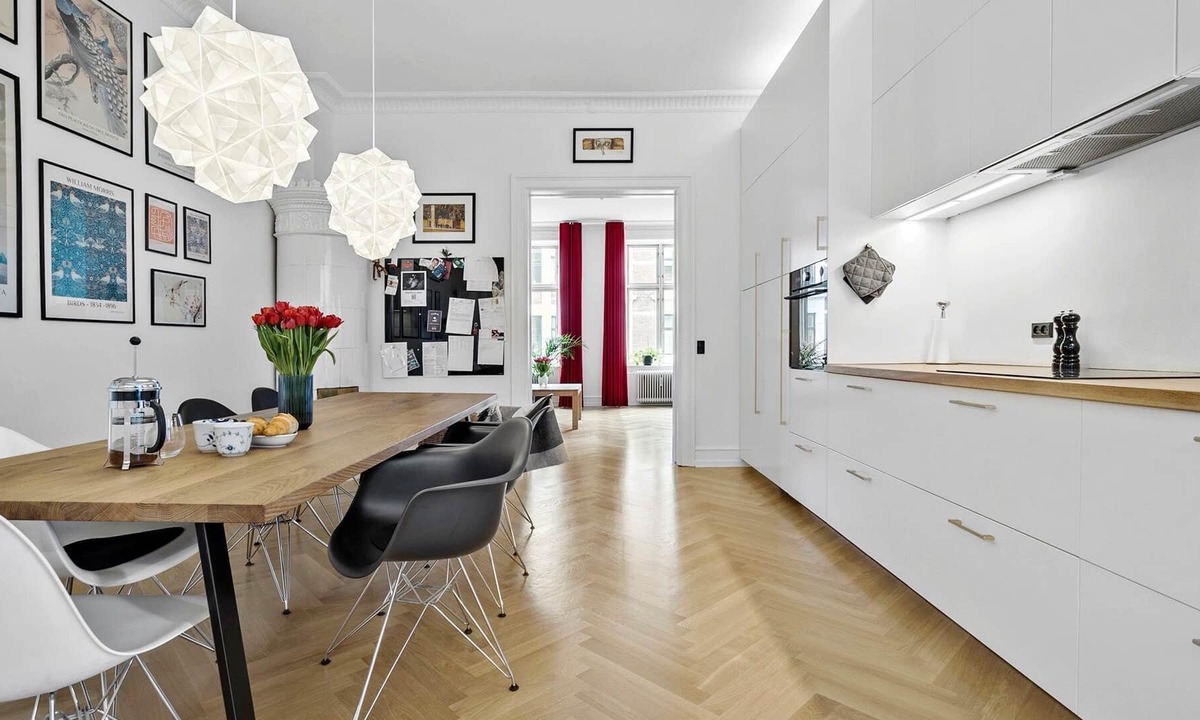 Frederiksberg C Condo | Lovely quiet apartment with free wi-fi & parking
