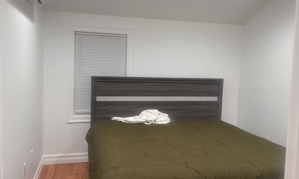 Rochdale House | Lovely room 13121