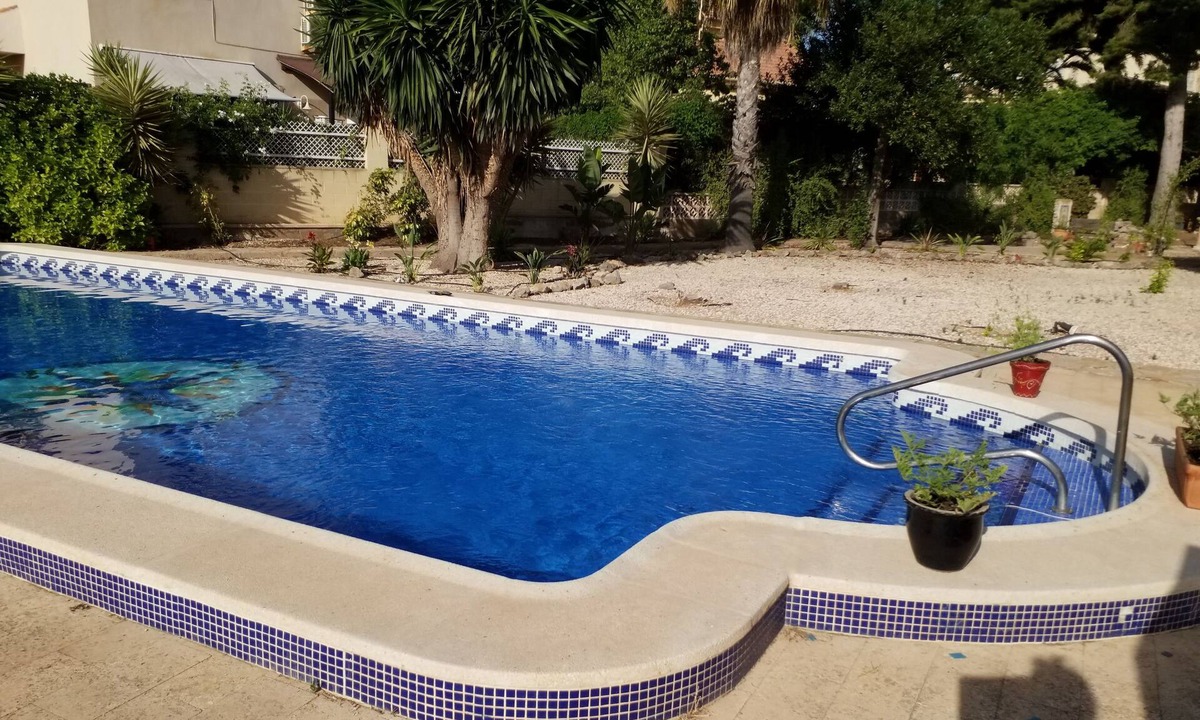 El Carmoli Villa | Lovely Six bed villa with large private garden, and pool., in El Carmoli, Murcia