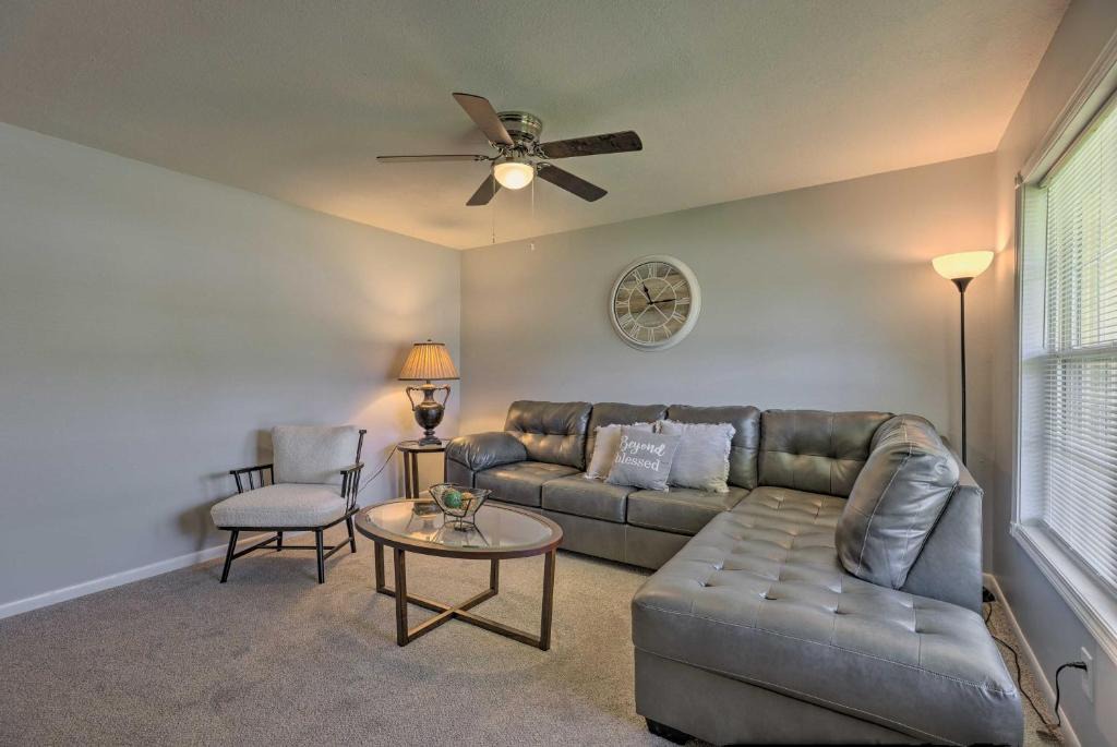 Springfield House | Lovely Springfield Home - 2 Mi to Downtown!