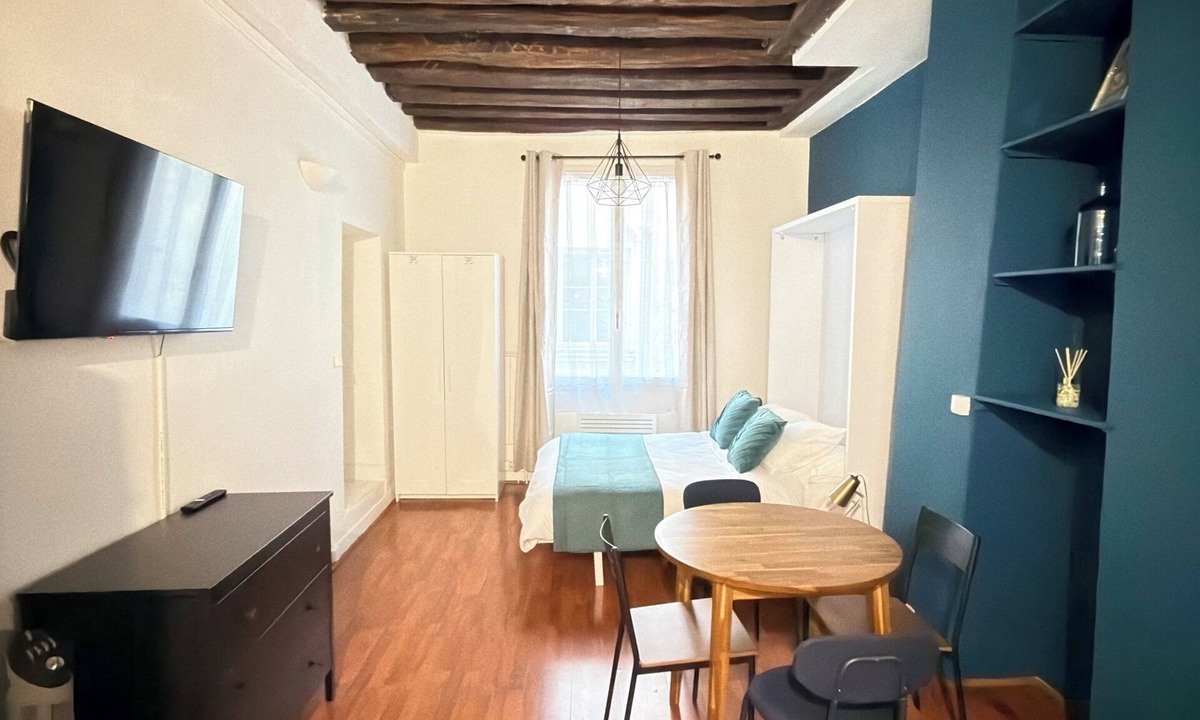 Bonne-Nouvelle Apartment | Lovely studio in Paris, amazing location in a nice neighborhood