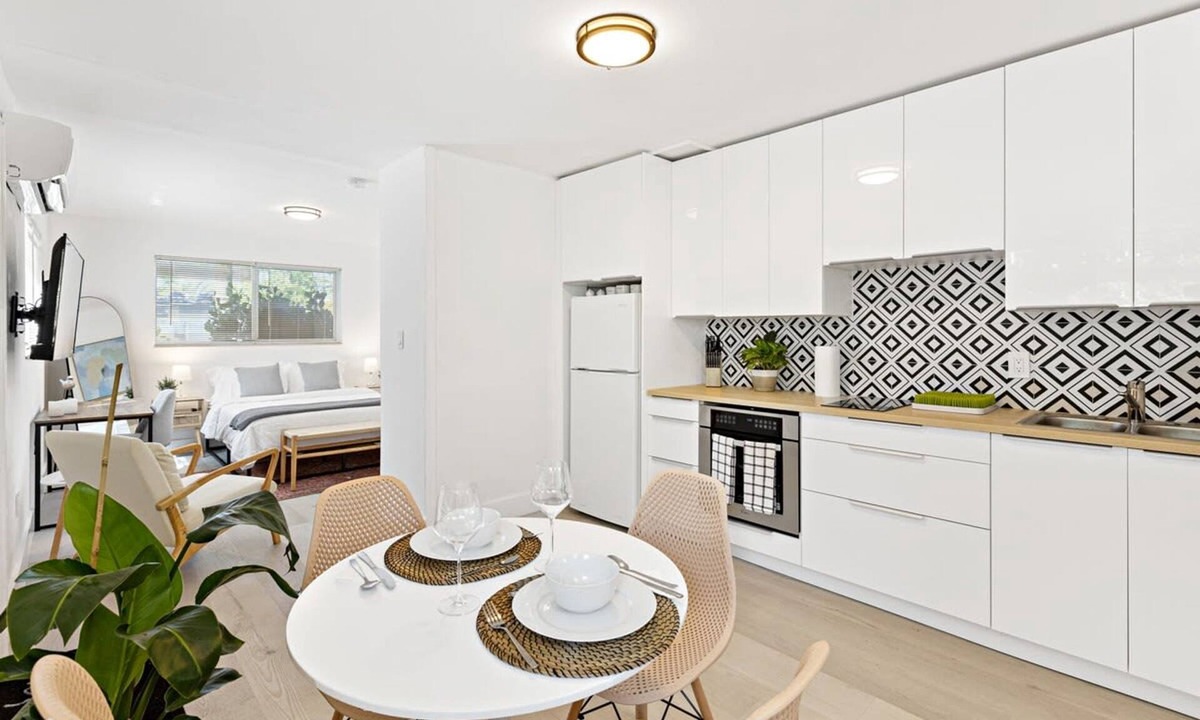 Lake Ridge Apartment | Lovely Studio With Great Location Free Parking