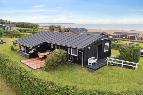 Skastrup Strand House | Lovely Summerhouse By Skaastrup Strand W Sea View