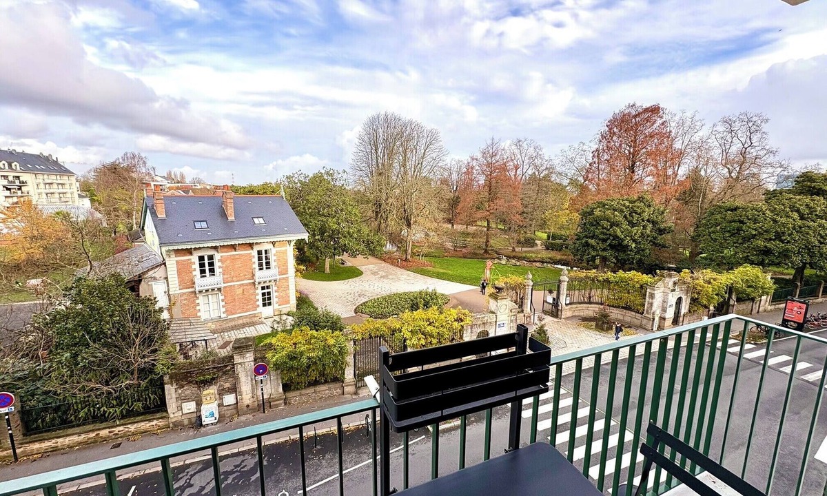 Richebourg - Saint-Clement Apartment | Lovely T2 facing Jardin des Plantes