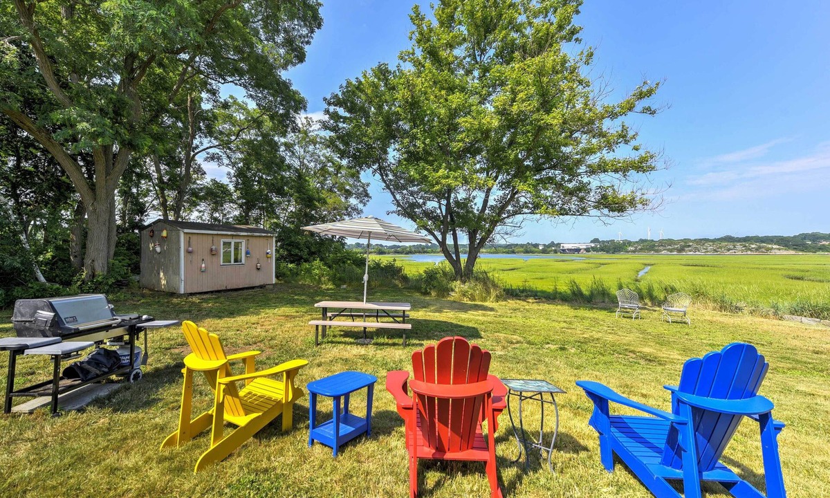 Gloucester House | Lovely 'The Buoys Cottage' on Annisquam River!