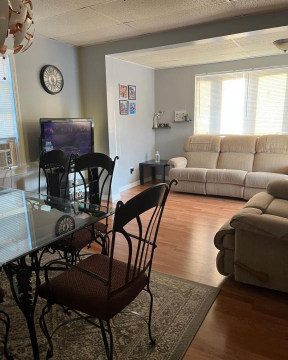 Linden Apartment | Lovely three Bedroom Apartment near Jersey city and Newyork