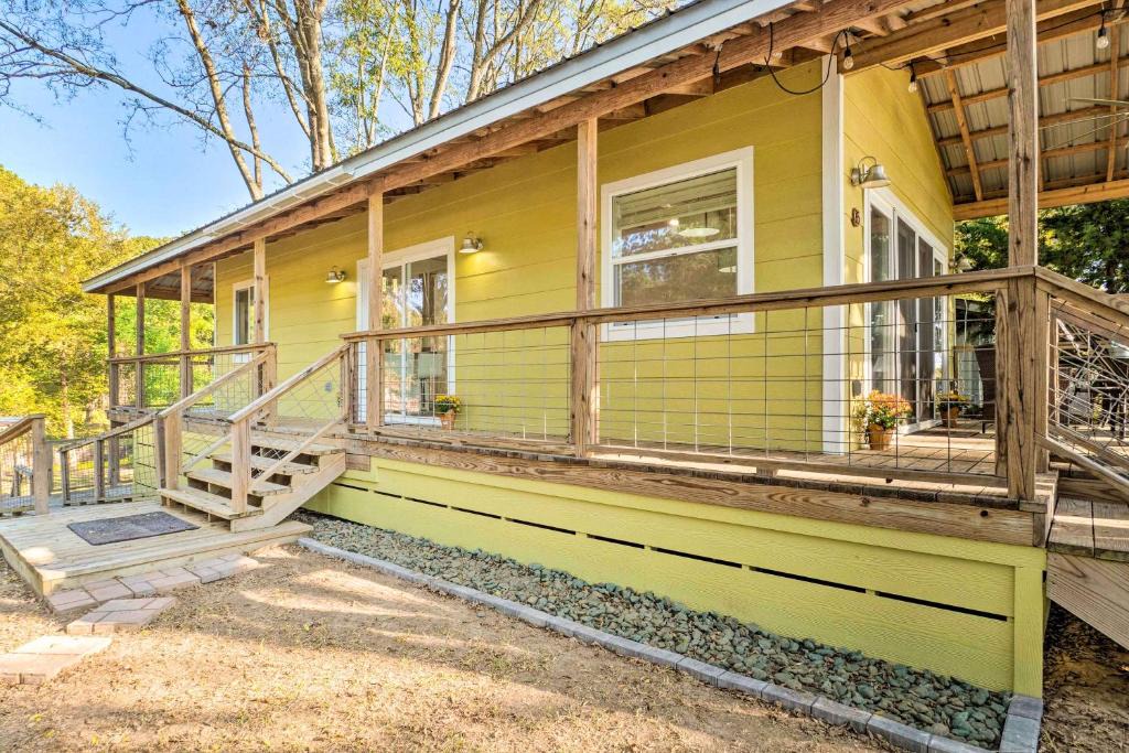 Turtle Beach Apartment | Lovely Toledo Bend Studio w/Scenic Views!