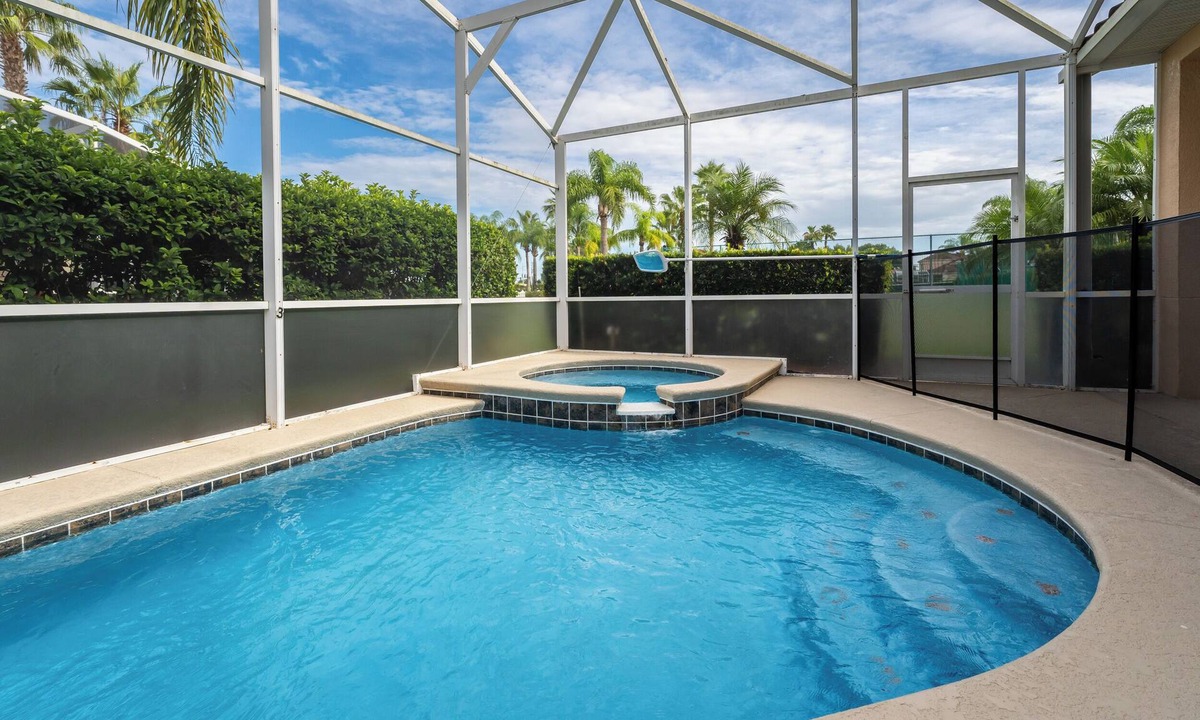 Tuscan Hills House | Lovely Tuscan Hills Pool Home with Spa - Close to Disney