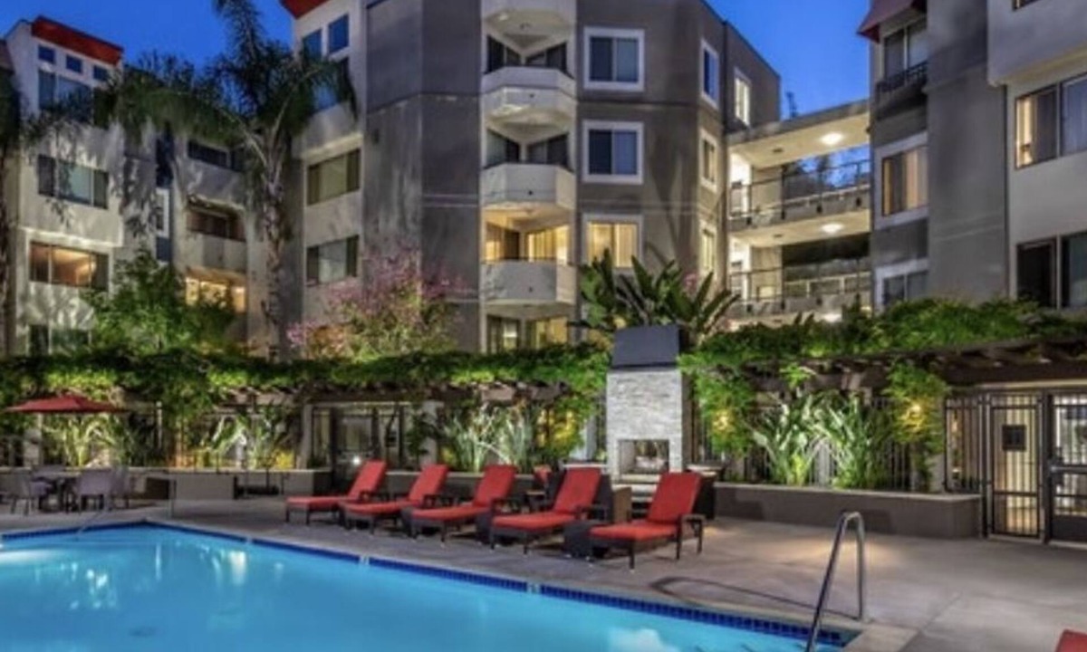 Pleasant Hill Apartment | Lovely two bedroom with pool