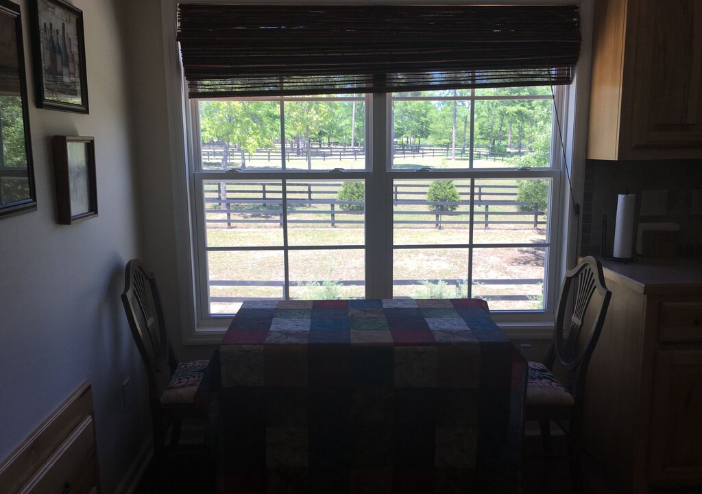 Aiken House | Lovely upstairs apartment with pasture views