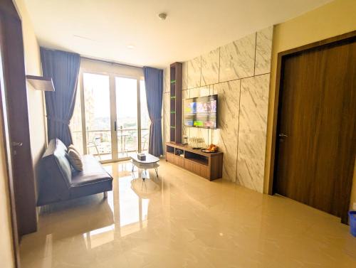 Lubuk Baja Apartment | Lovina Spacious 12A-17 at Nagoya Thamrin