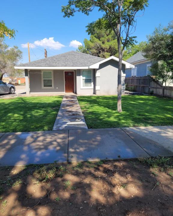 Roswell House | Loving, cozy and peaceful 2 bedroom home