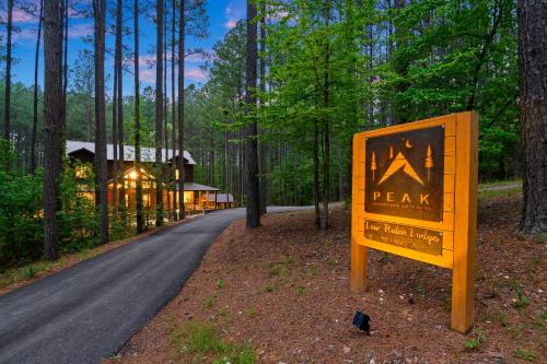 Broken Bow House | Low Rider Lodge - Backs to Pine Forest and ATV Trail Access from Driveway