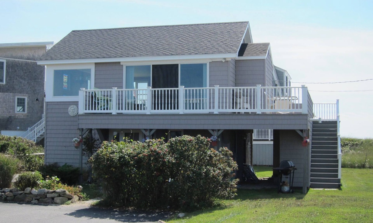 Biddeford Pool House | Low Tide: Oceanfront Bliss BOOK NOW FOR 2026