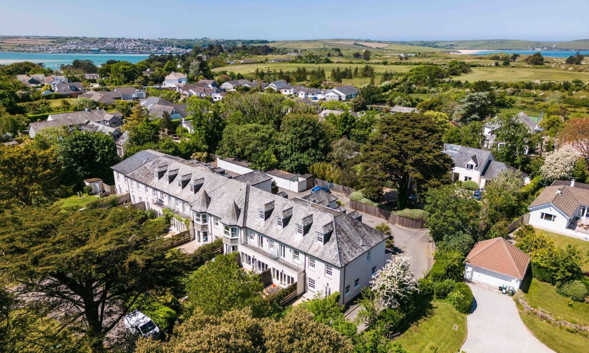 Rock Cottage | Lowenna Manor 10