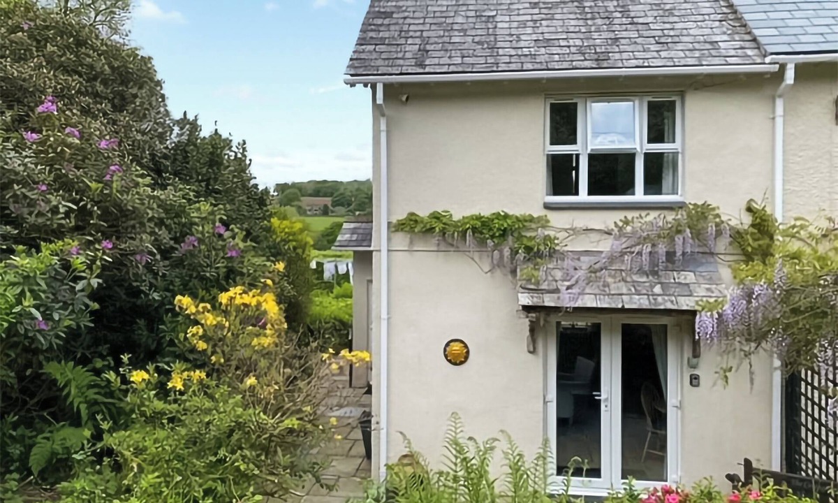Callington Cottage | Lower Axford Cottage