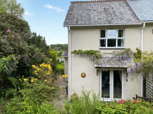 Callington House | Lower Axford Cottage