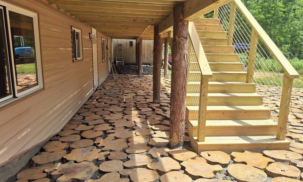 Spencer Apartment | Lower creekside ReTREEt