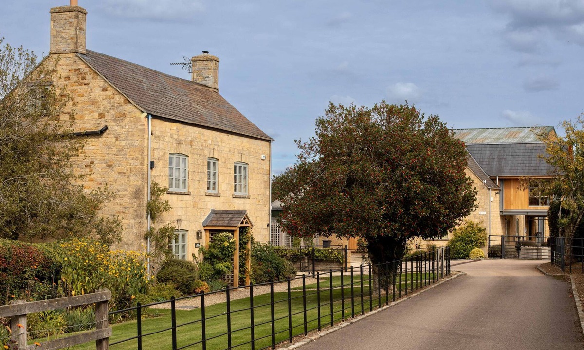 Todenham Cottage | Lower Farmhouse - Pet Friendly, Todenham