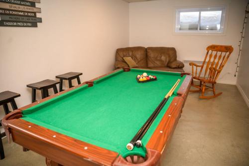 Barraute Apartment | Lower Floor - Mont-Video