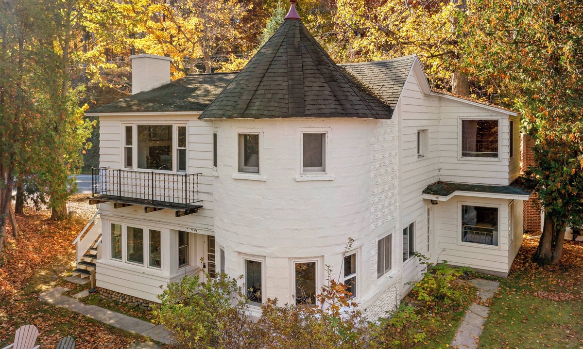 Frankfort Apartment | Lower Terrace in Three Pines Resort