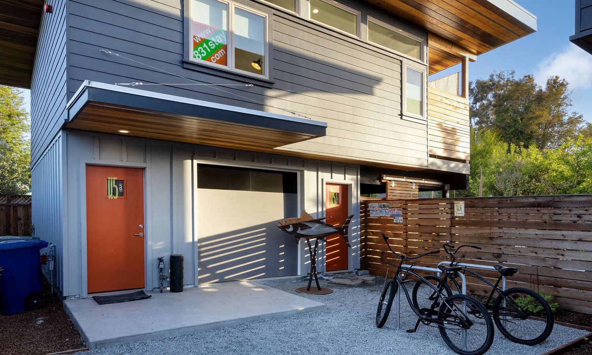 Westside Santa Cruz Condo | lower west side style & quality 1BR