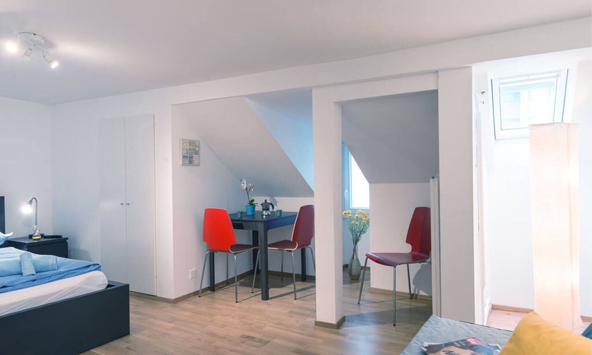Lucerne Apartment | LU Mercury lll - Old Town HITrental Apartment
