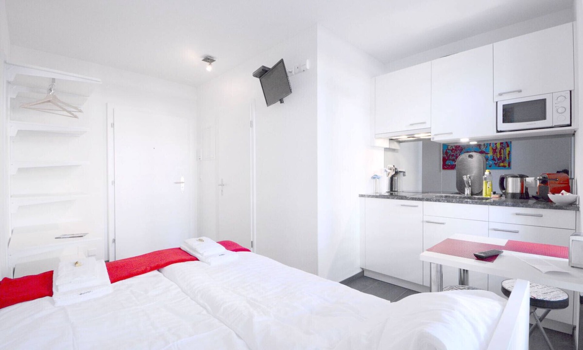 Lucerne Apartment | LU Station II - Hitrental Apartment