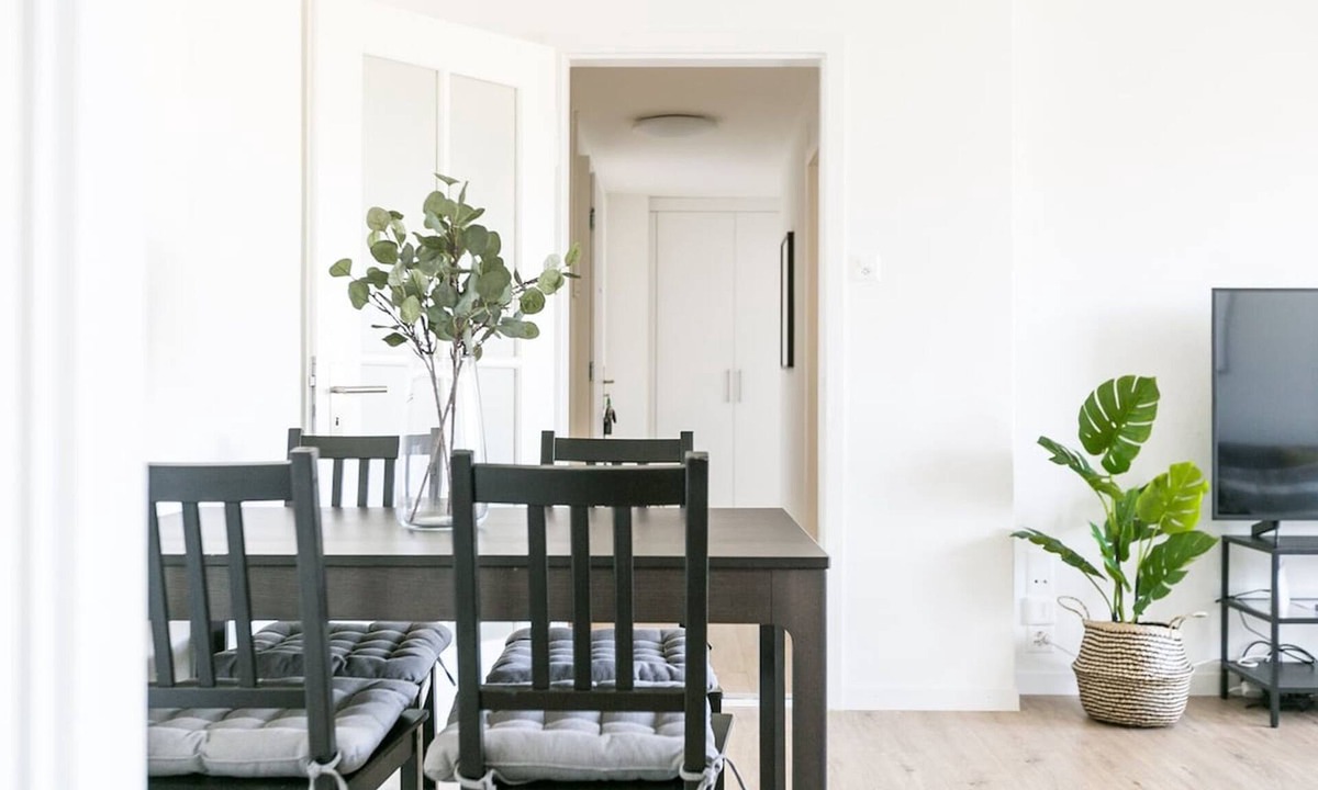 Lucerne Apartment | Lucern 2-br Flat w Netflix Top Location